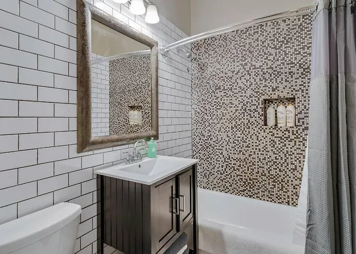 The Village By Dakota Gal Digs Casa vacanze Chicago